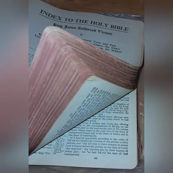 HOLY BIBLE KJV VINTAGE 1938 - Picture 9 of 17